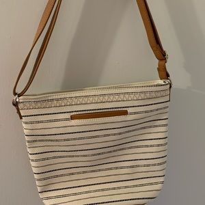 Jewel By ThirtyOne Purse